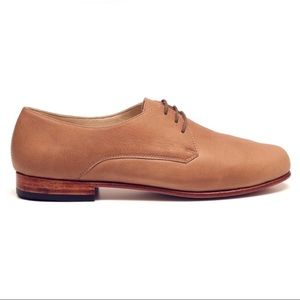 Nisolo Oliver Oxford in Almond Size 6